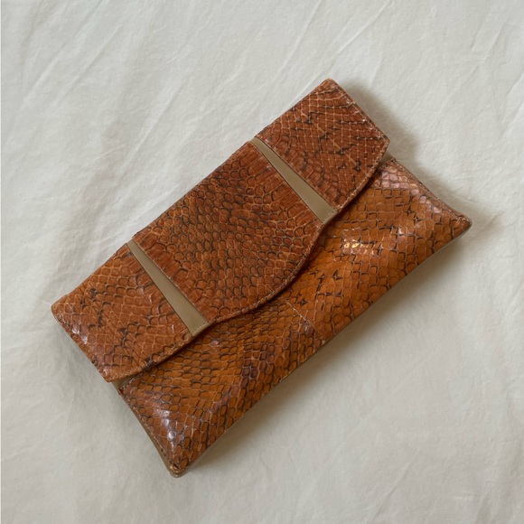 Rafy | Clutch - Picture 1 of 4